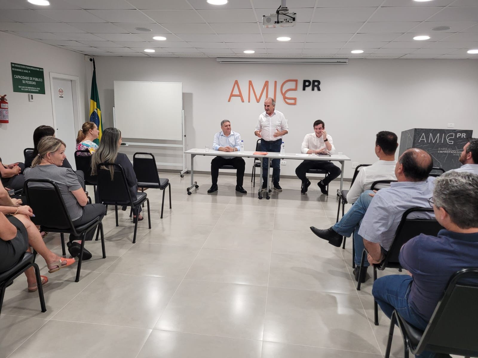 Renato Silva e Henrique Mecabô estiveram na AMIC