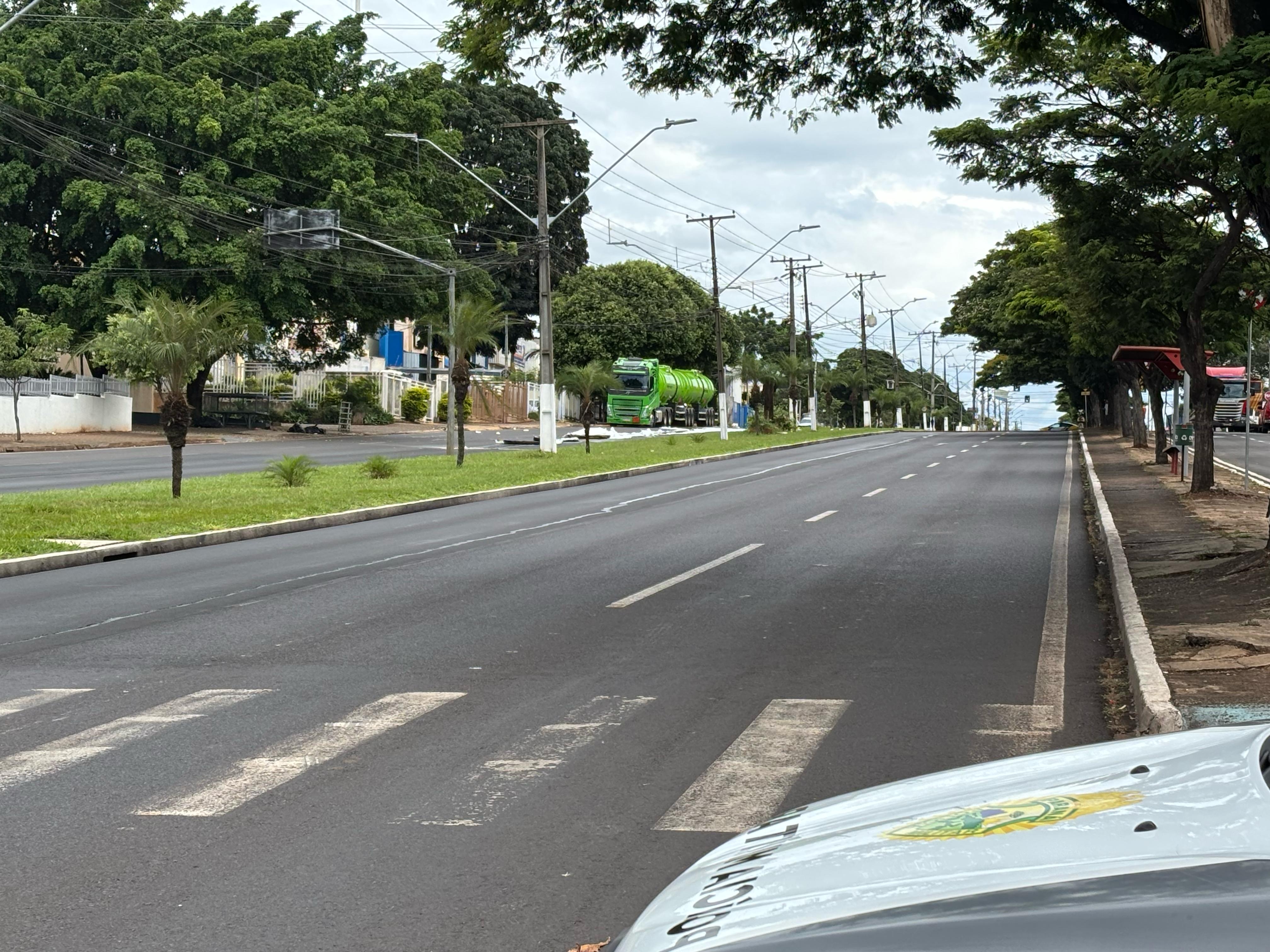 Vias precisaram ser interditadas para atendimento a ocorrência